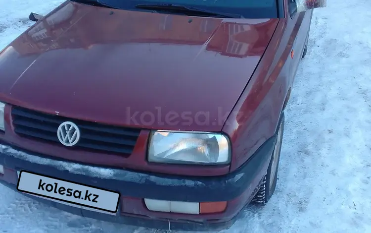 Volkswagen Vento 1992 годаfor1 500 000 тг. в Караганда