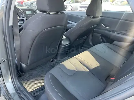 Hyundai Elantra 2023 года за 5 802 225 тг. в Алматы – фото 13