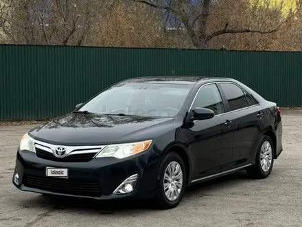 Toyota Camry 2014 года за 5 550 000 тг. в Актобе