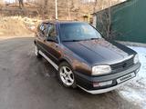 Volkswagen Golf 1994 годаfor1 500 000 тг. в Алматы