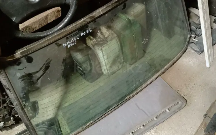 Стекло заднее за 15 000 тг. в Караганда