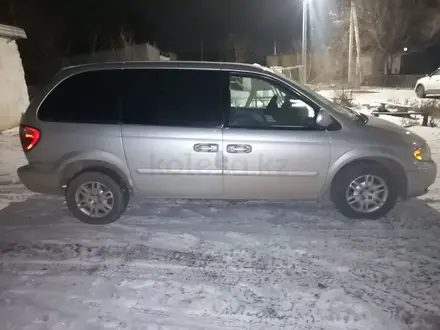 Dodge Caravan 2006 года за 3 000 000 тг. в Караганда – фото 13