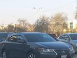 Lexus ES 300h 2013 годаүшін8 200 000 тг. в Жанаозен