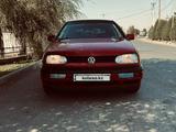 Volkswagen Golf 1993 годаfor1 600 000 тг. в Шымкент