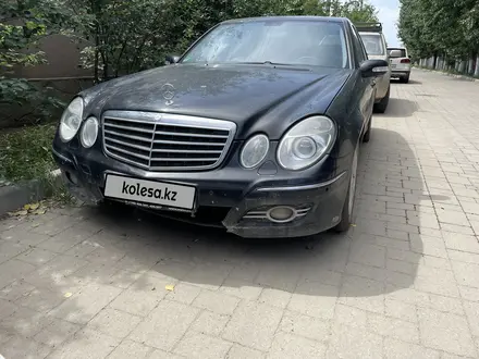 Mercedes-Benz E 320 2004 года за 5 000 000 тг. в Актобе – фото 2