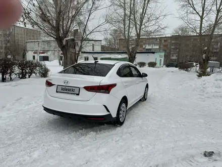 Hyundai Accent 2021 года за 8 100 000 тг. в Петропавловск – фото 3