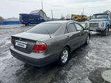 Toyota Camry 2004 годаүшін6 800 000 тг. в Семей – фото 2