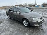 Toyota Camry 2004 годаүшін6 800 000 тг. в Семей – фото 3