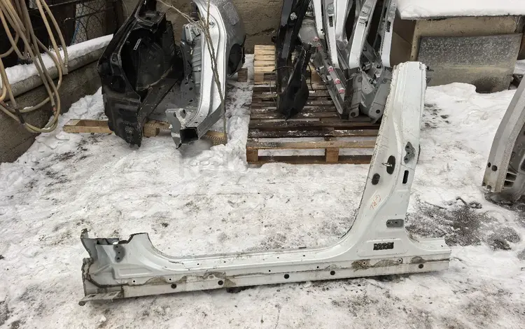 Порог со стойкой за 100 000 тг. в Алматы