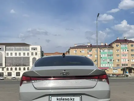 Hyundai Elantra 2022 года за 10 000 000 тг. в Актобе – фото 3