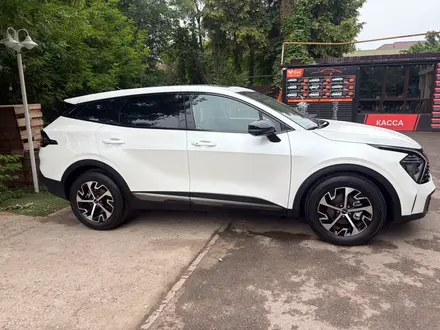 Kia Sportage 2025 года за 14 800 000 тг. в Алматы – фото 8