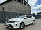 Toyota Camry 2016 годаfor11 500 000 тг. в Уральск – фото 2