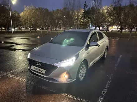 Hyundai Accent 2020 года за 8 000 000 тг. в Астана