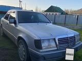 Mercedes-Benz E 200 1990 года за 1 900 000 тг. в Талдыкорган