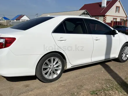 Toyota Camry 2013 года за 6 700 000 тг. в Уральск – фото 3