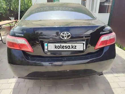 Toyota Camry 2009 года за 5 700 000 тг. в Уральск – фото 2