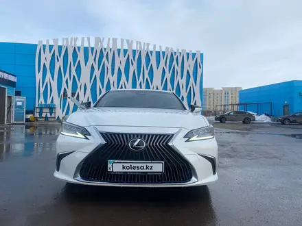 Lexus ES 250 2020 года за 23 000 000 тг. в Астана – фото 4