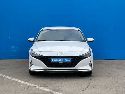 Hyundai Elantra 2022 года за 8 470 000 тг. в Алматы – фото 2