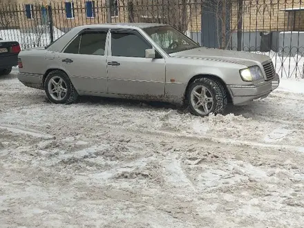 Mercedes-Benz E 220 1995 года за 2 600 000 тг. в Кызылорда