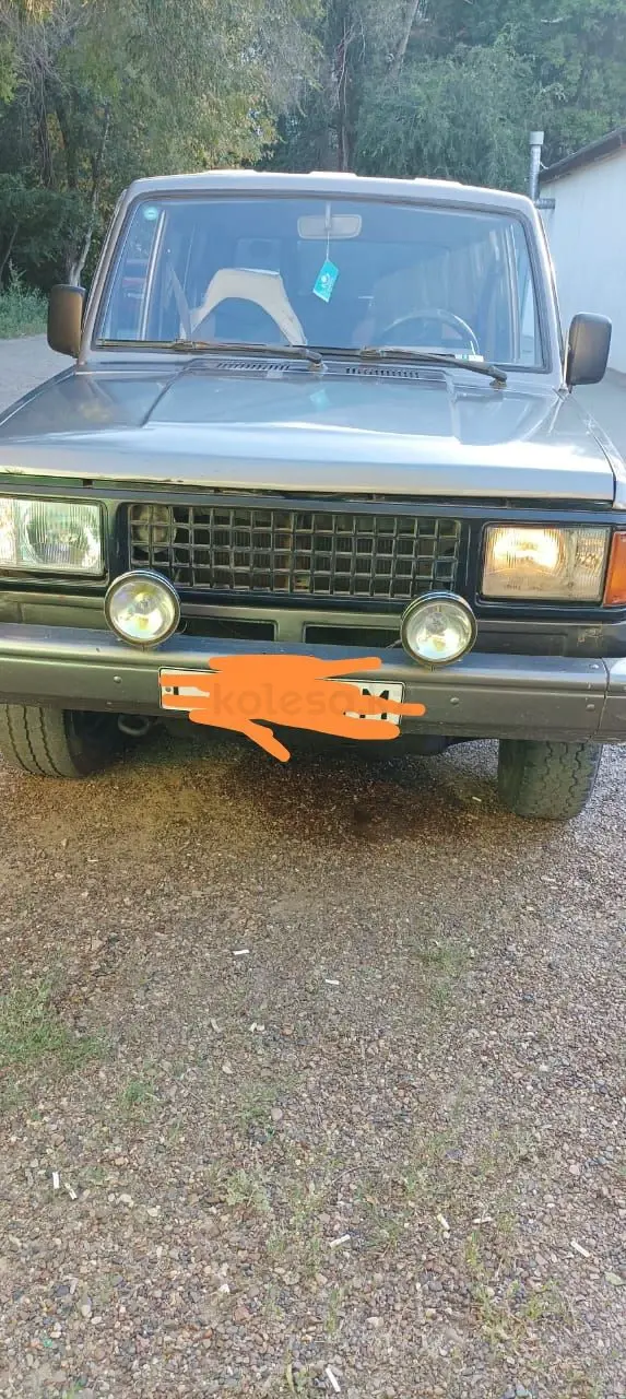 Isuzu Trooper, 1990