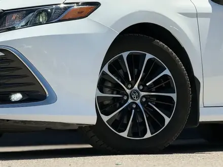 Toyota Camry 2022 года за 12 400 000 тг. в Актау – фото 5