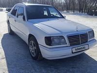 Mercedes-Benz E 220 1993 года за 2 500 000 тг. в Талдыкорган