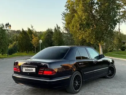 Mercedes-Benz E 320 2001 года за 4 600 000 тг. в Шымкент – фото 7