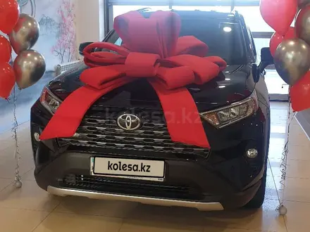 Toyota RAV4 2021 года за 17 000 000 тг. в Астана