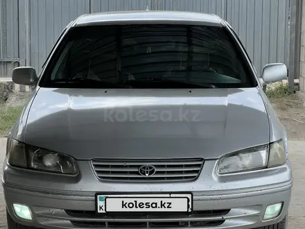 Toyota Camry 1997 года за 3 300 000 тг. в Талдыкорган – фото 2