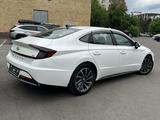 Hyundai Sonata 2023 годаүшін11 700 000 тг. в Астана – фото 2