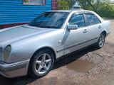 Mercedes-Benz E 230 1995 года за 1 700 000 тг. в Петропавловск – фото 3