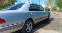 Mercedes-Benz E 230 1995 года за 1 700 000 тг. в Петропавловск – фото 5