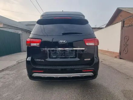 Kia Carnival 2015 года за 12 300 000 тг. в Шымкент – фото 15