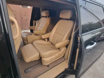 Kia Carnival 2015 года за 12 300 000 тг. в Шымкент – фото 22
