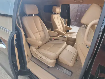 Kia Carnival 2015 года за 12 300 000 тг. в Шымкент – фото 23