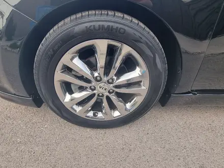Kia Carnival 2015 года за 12 300 000 тг. в Шымкент – фото 83