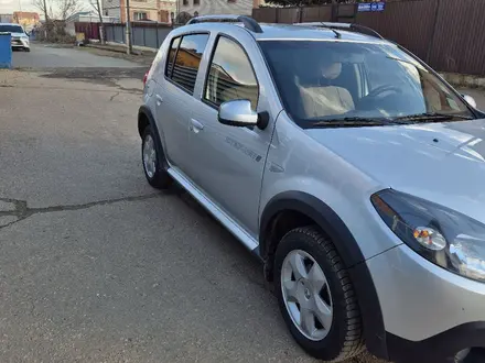 Renault Sandero Stepway 2013 года за 4 500 000 тг. в Кокшетау – фото 2