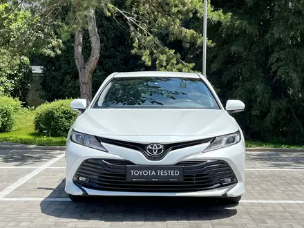 Toyota Camry 2019 года за 14 740 000 тг. в Алматы – фото 3
