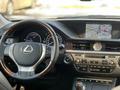 Lexus ES 300h 2013 годаfor10 500 000 тг. в Алматы – фото 8