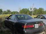 Toyota Camry 2001 годаүшін2 500 000 тг. в Алматы