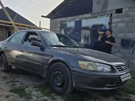 Toyota Camry 2001 года за 2 500 000 тг. в Алматы – фото 3