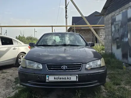 Toyota Camry 2001 года за 2 500 000 тг. в Алматы – фото 4