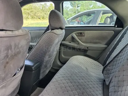 Toyota Camry 2001 года за 2 500 000 тг. в Алматы – фото 7