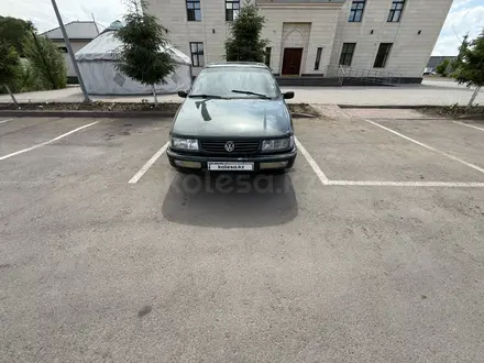 Volkswagen Passat 1994 года за 1 100 000 тг. в Караганда – фото 5
