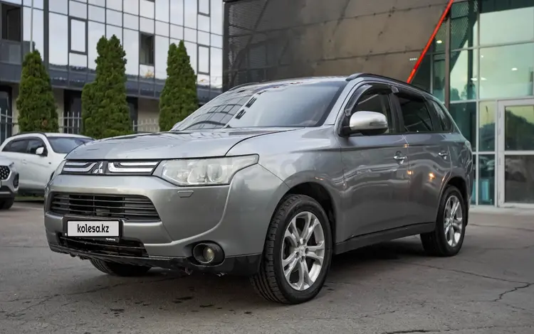 Mitsubishi Outlander 2012 года за 6 290 000 тг. в Алматы