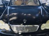 Mercedes-Benz C 240 2003 года за 2 400 000 тг. в Шымкент