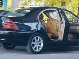 Mercedes-Benz C 240 2003 года за 2 400 000 тг. в Шымкент – фото 5
