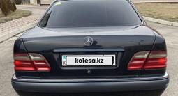 Mercedes-Benz E 280 1997 годаүшін3 300 000 тг. в Тараз – фото 4