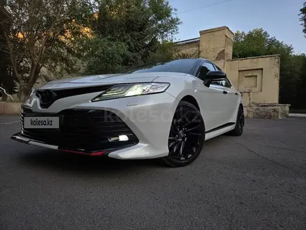 Toyota Camry 2021 года за 13 500 000 тг. в Караганда – фото 24