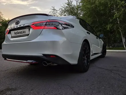 Toyota Camry 2021 года за 13 500 000 тг. в Караганда – фото 35